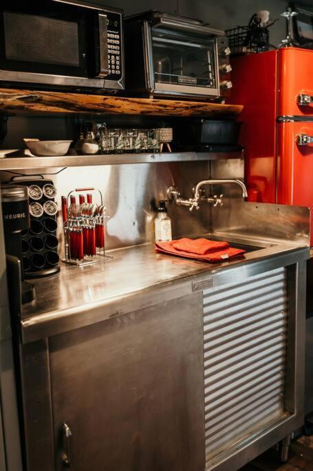 Villa Bourbon Trail: Caboose On The Farm à Lawrenceburg Extérieur photo